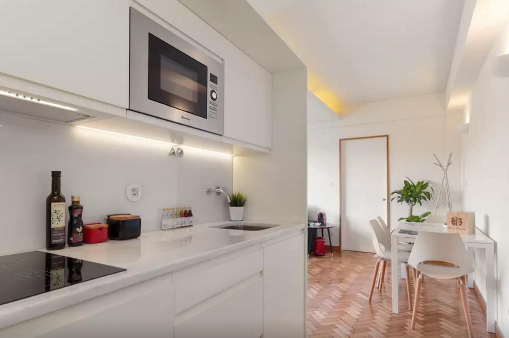 Studios Baixa Downtown Порту Номер фото